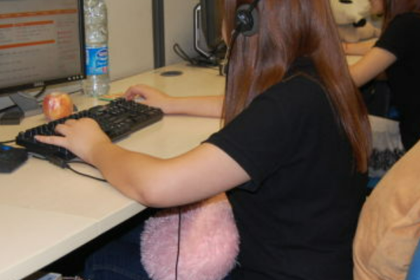 专属客服支援界面